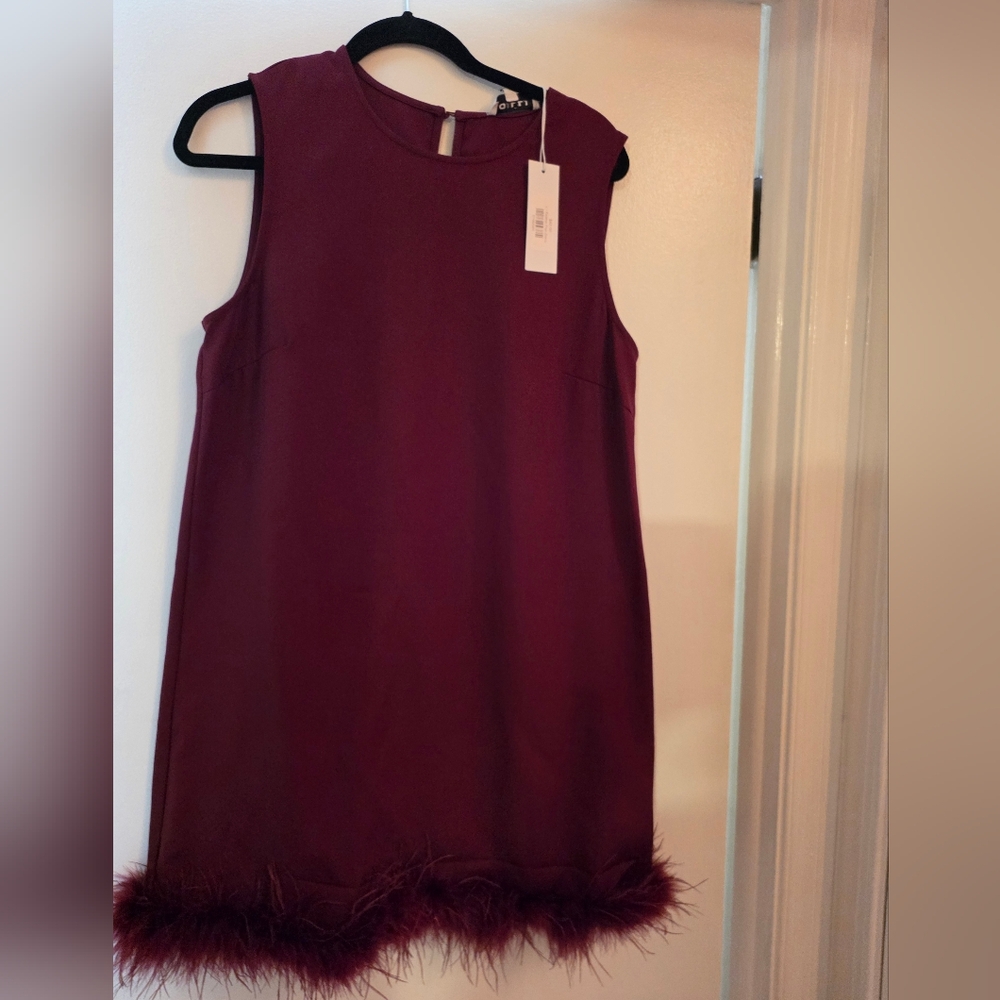 Gilli Sleeveless Burgundy Dress